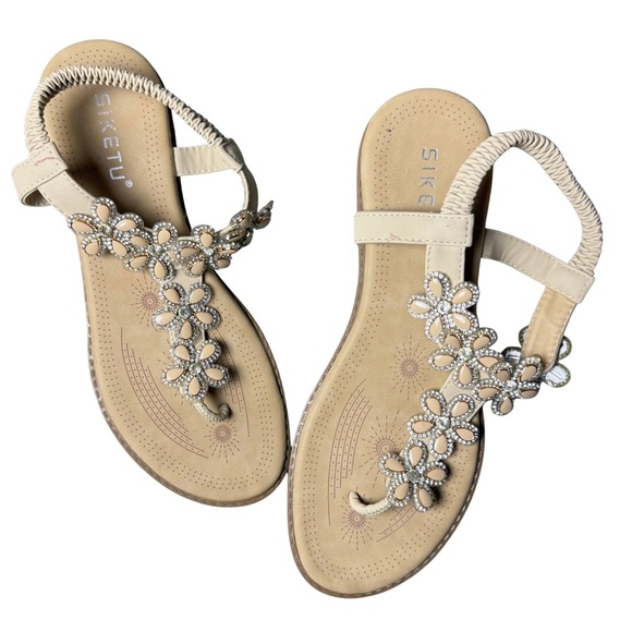 Siketu Women’s Floral Thong Strappy Sandal Beige Sparkle Accents Elastic Heel 42 - Picture 1 of 10